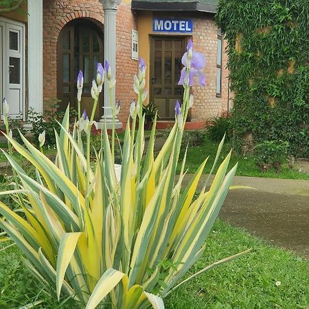 Motel Zoka Dvorovi Exterior foto