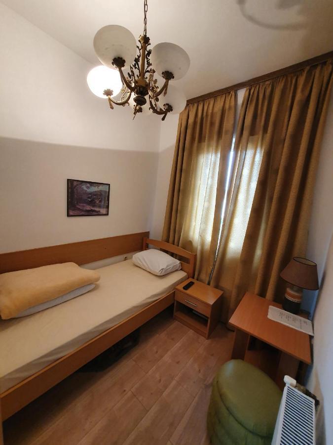 Motel Zoka Dvorovi Exterior foto
